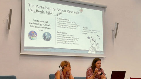 Apresentação de Laura Lorenzetti sobre Autolesão Não Suicida em congresso na Itália